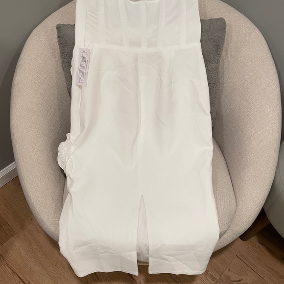 Anthropologie Kaia Strapless Midi Dress with Floral Detail - Picture 4 of 6